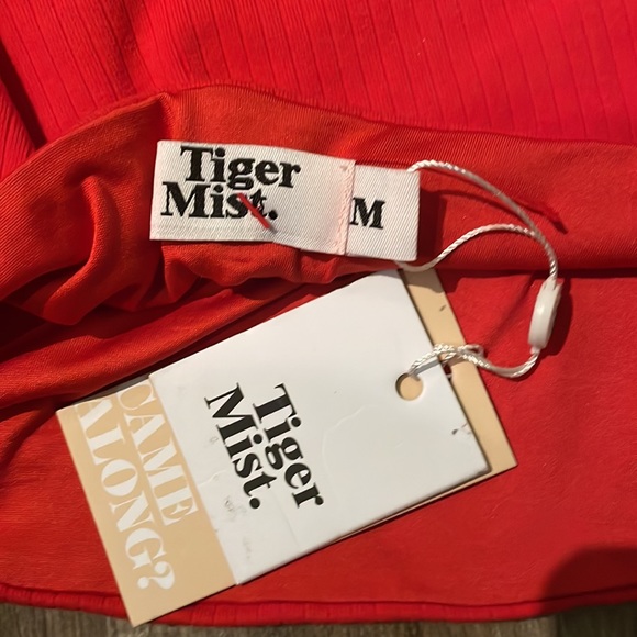 Tiger Mist Free Love Crop Top - red - Picture 5 of 5